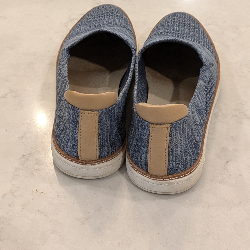 UGG Blue and Tan Slip-On Shoes Women Size 8